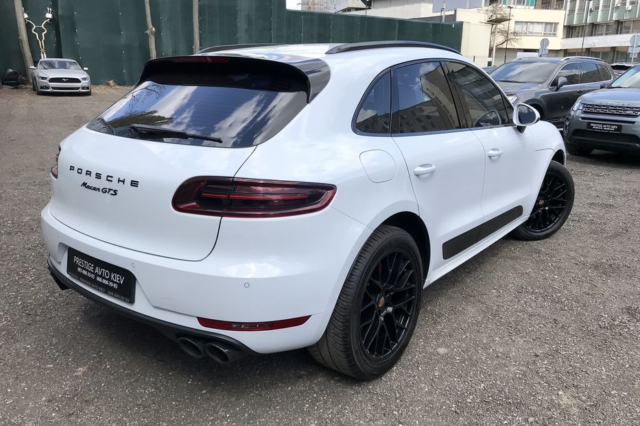 Продам Porsche Macan GTS Официальный 2016 года в Киеве