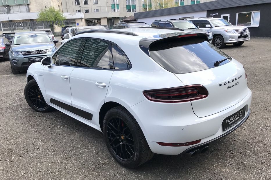 Продам Porsche Macan GTS Официальный 2016 года в Киеве