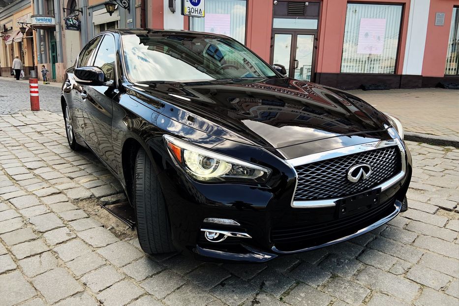 Продам Infiniti Q50 2015 года в Черновцах