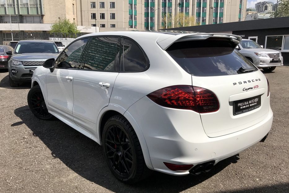 Продам Porsche Cayenne GTS Официальный  2012 года в Киеве