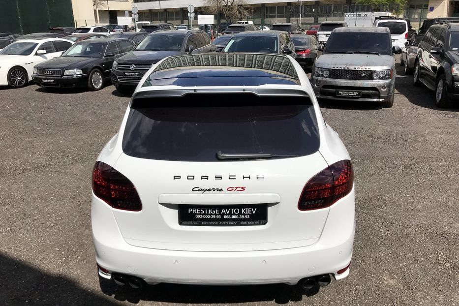 Продам Porsche Cayenne GTS Официальный  2012 года в Киеве