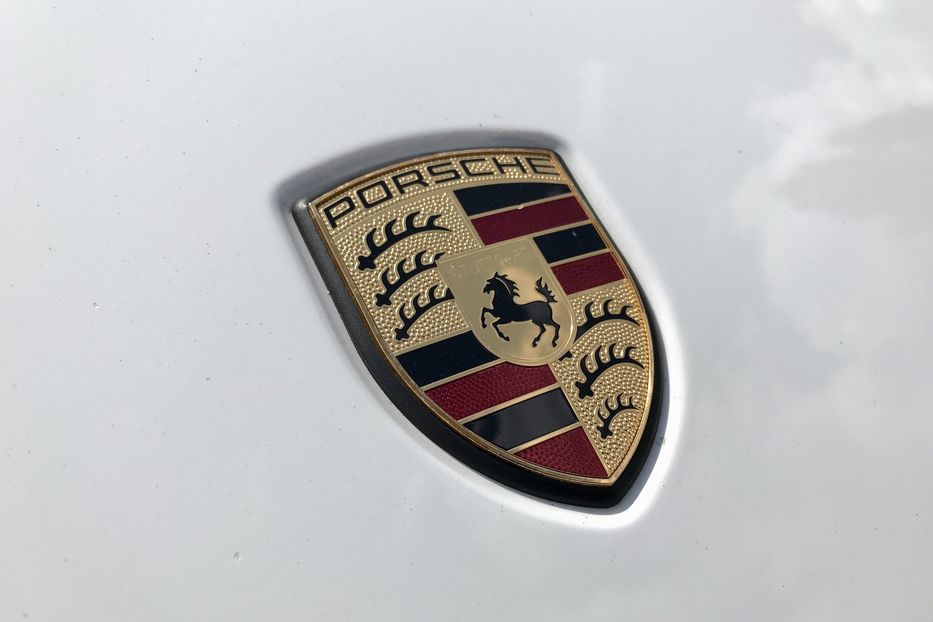 Продам Porsche Cayenne GTS Официальный  2012 года в Киеве