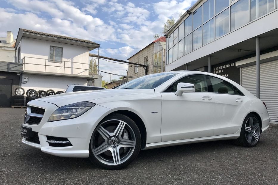 Продам Mercedes-Benz CLS-Class 500 4 Matic AMG 2013 года в Киеве