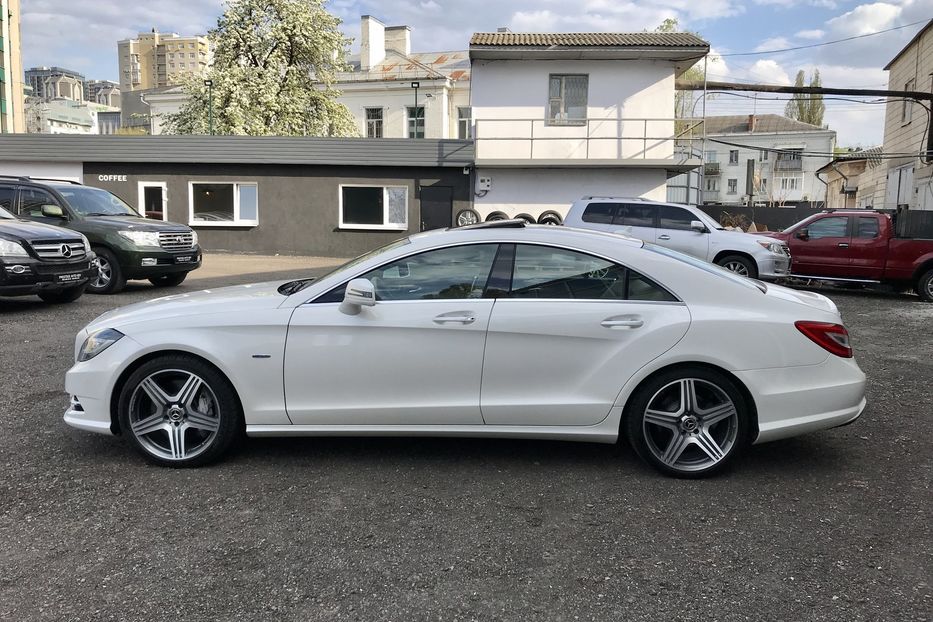 Продам Mercedes-Benz CLS-Class 500 4 Matic AMG 2013 года в Киеве