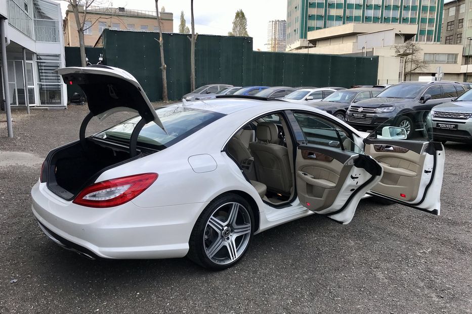 Продам Mercedes-Benz CLS-Class 500 4 Matic AMG 2013 года в Киеве