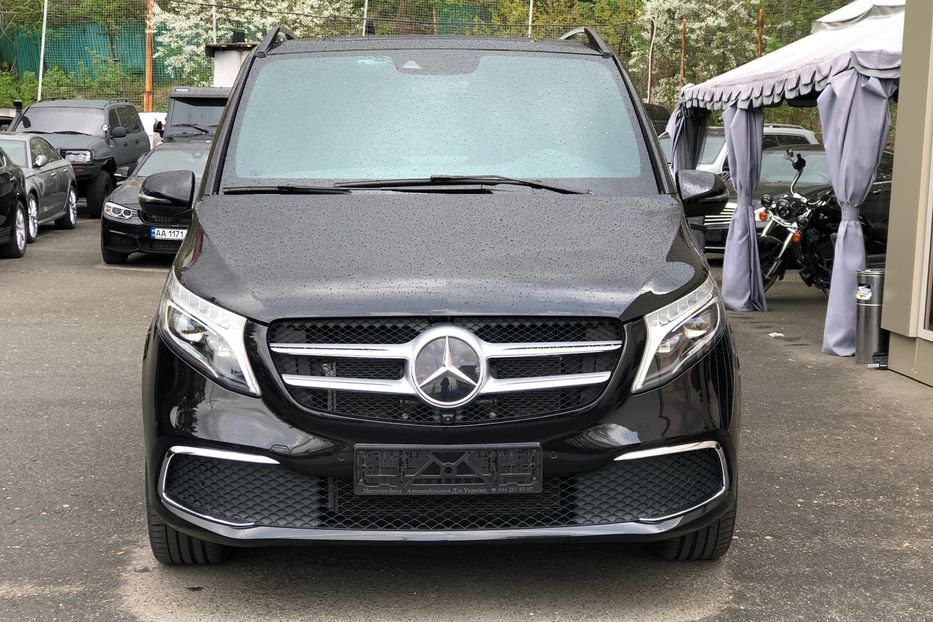 Продам Mercedes-Benz V-Class 300d 4matic 2019 года в Киеве