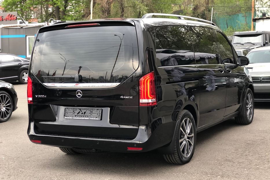 Продам Mercedes-Benz V-Class 300d 4matic 2019 года в Киеве