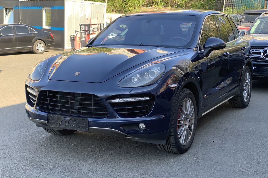 Продам Porsche Cayenne Turbo 2011 года в Киеве