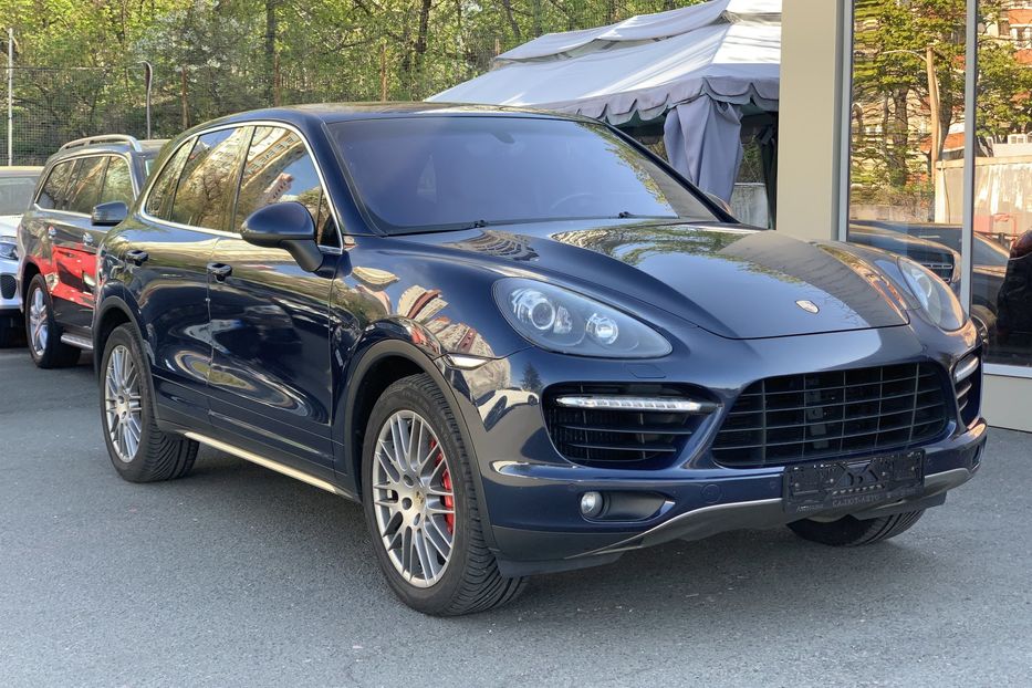 Продам Porsche Cayenne Turbo 2011 года в Киеве