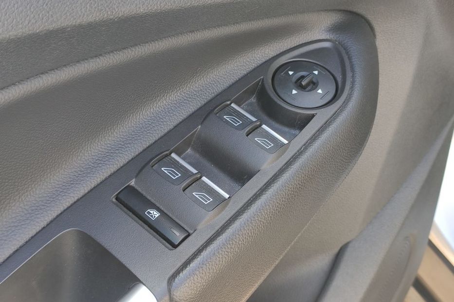 Продам Ford Kuga 2.0TDCI 4×4 Titanium 2015 2015 года в Львове