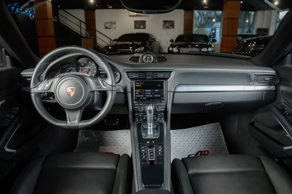 Продам Porsche 911  Carrera 4 2013 года в Одессе