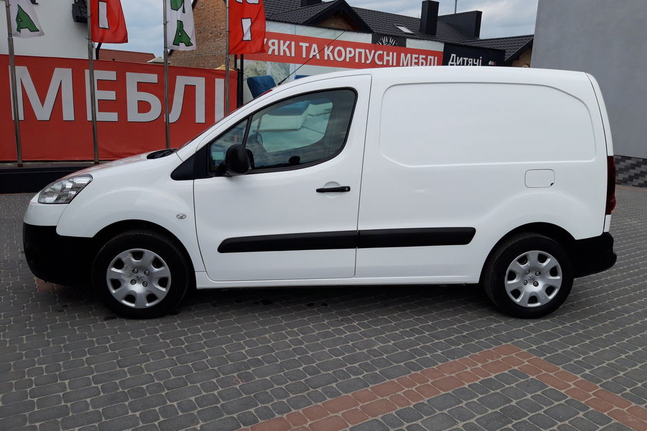 Продам Peugeot Partner груз. 66kw A/C kruiz 2015 года в Тернополе