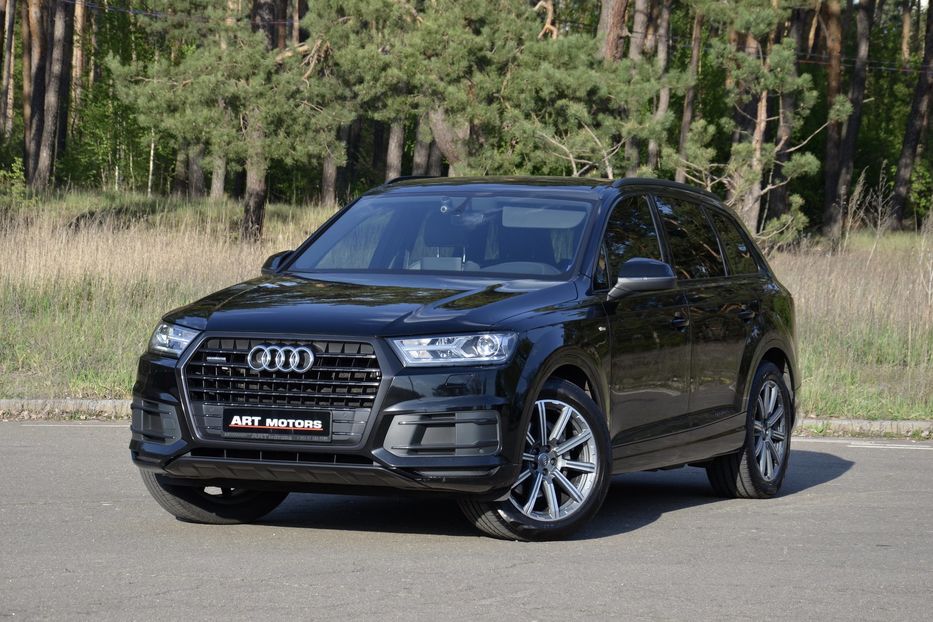 Продам Audi Q7 S-Line 2017 года в Киеве