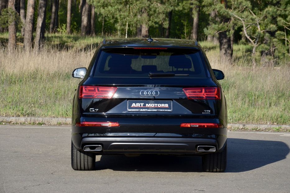 Продам Audi Q7 S-Line 2017 года в Киеве