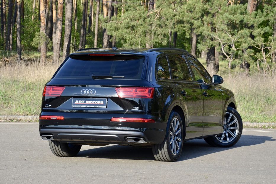 Продам Audi Q7 S-Line 2017 года в Киеве