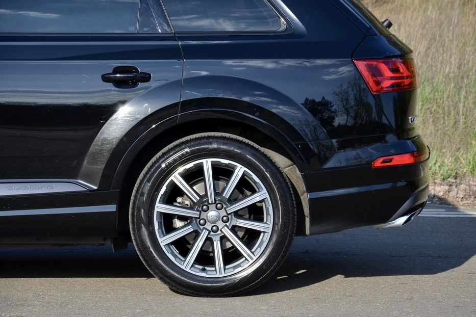 Продам Audi Q7 S-Line 2017 года в Киеве