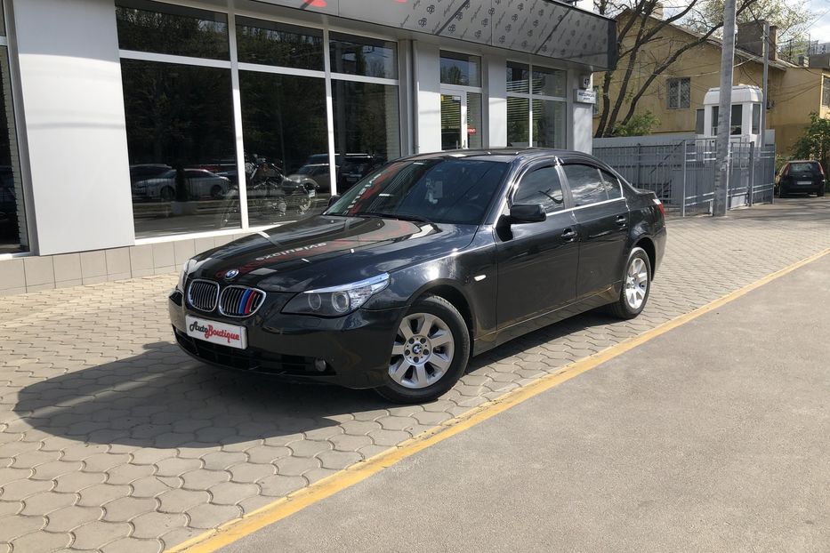 Продам BMW 530 2004 года в Одессе