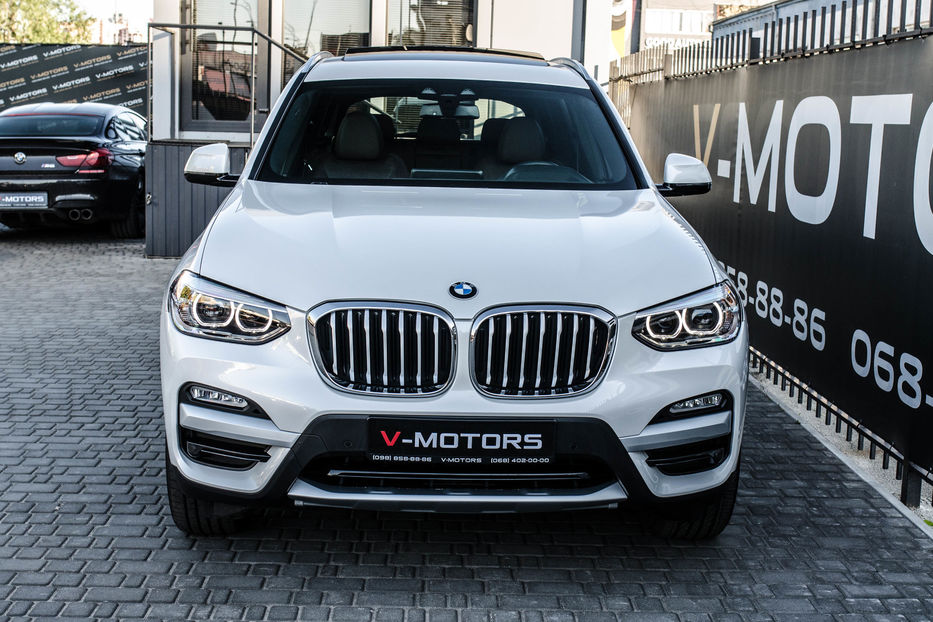 Продам BMW X3 3.0i Sdrive 2019 года в Киеве