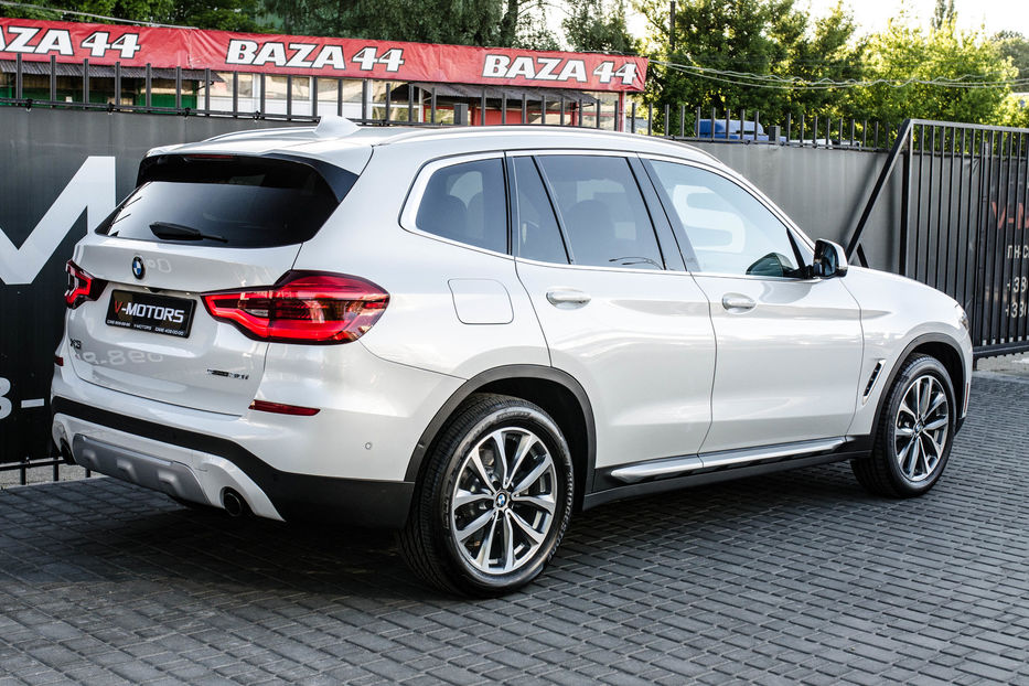 Продам BMW X3 3.0i Sdrive 2019 года в Киеве