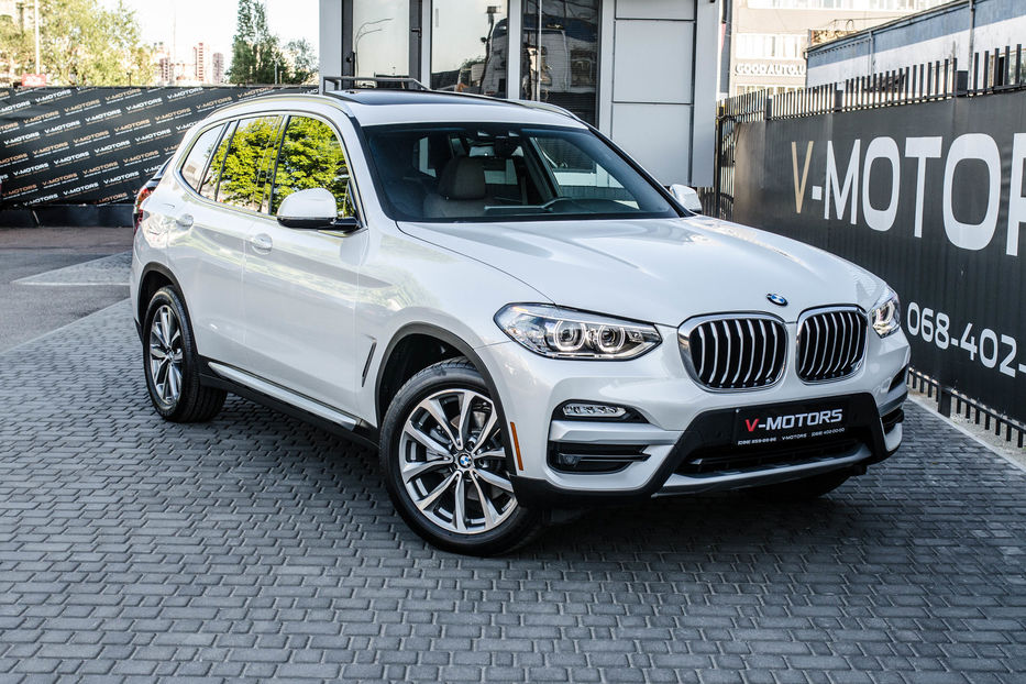 Продам BMW X3 3.0i Sdrive 2019 года в Киеве