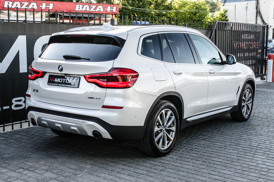 Продам BMW X3 3.0i Sdrive 2019 года в Киеве