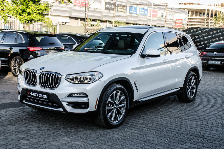 Продам BMW X3 3.0i Sdrive 2019 года в Киеве