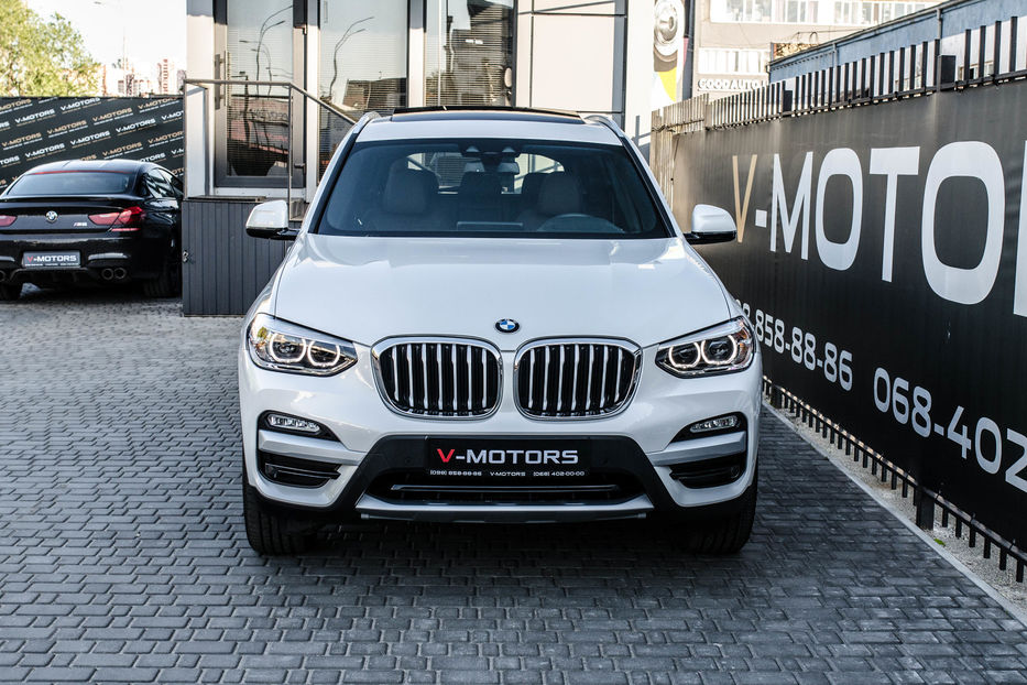 Продам BMW X3 3.0i Sdrive 2019 года в Киеве