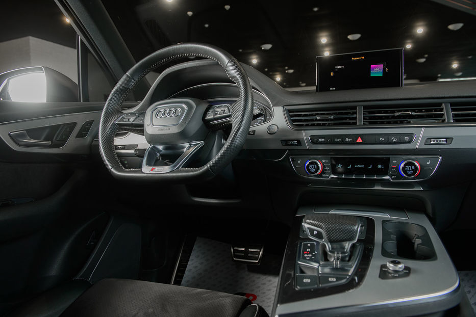 Продам Audi Q7 2017 года в Одессе