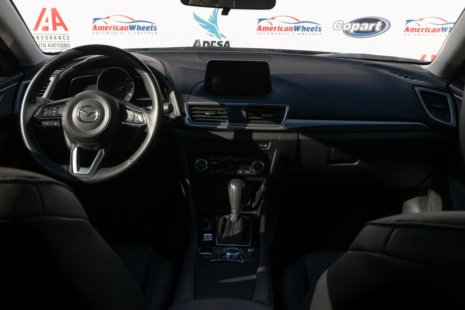 Продам Mazda 3 GT 2018 года в Черновцах