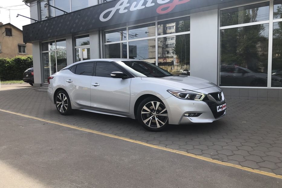 Продам Nissan Maxima 2019 года в Одессе