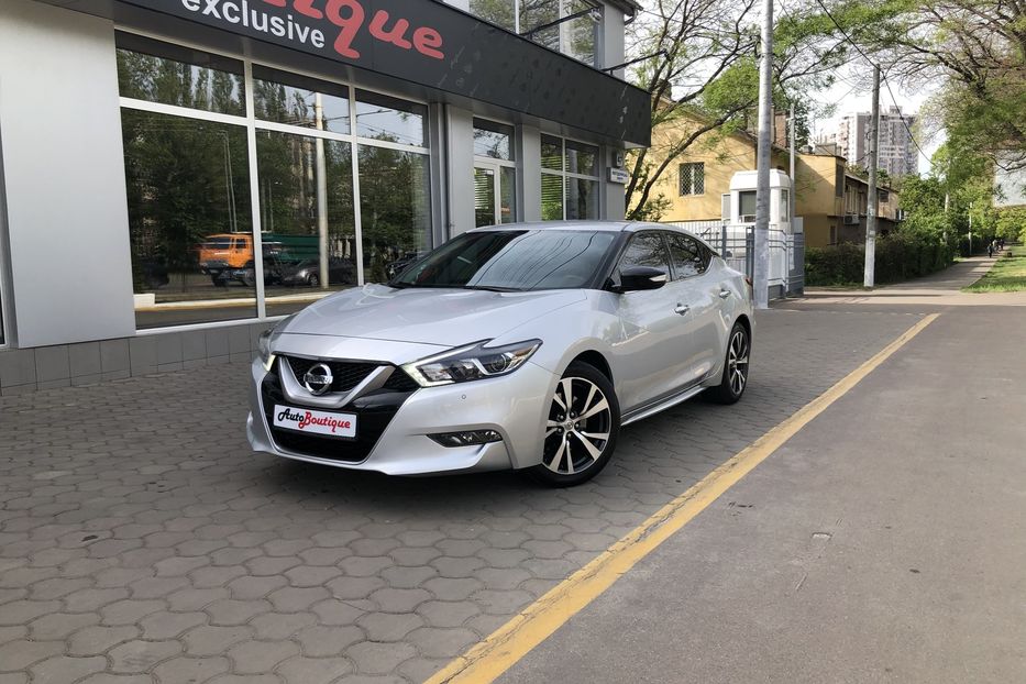 Продам Nissan Maxima 2019 года в Одессе