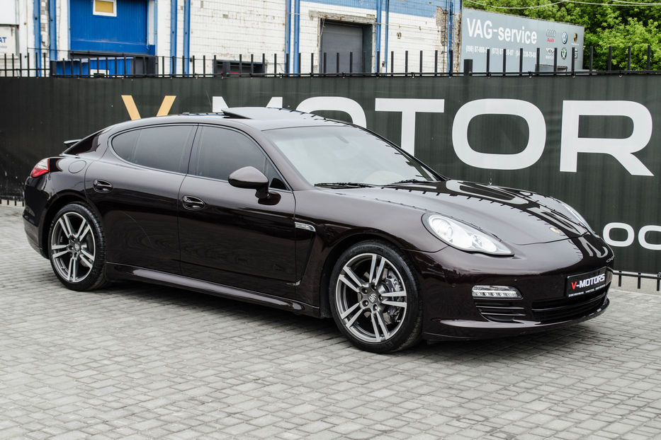 Продам Porsche Panamera 2011 года в Киеве