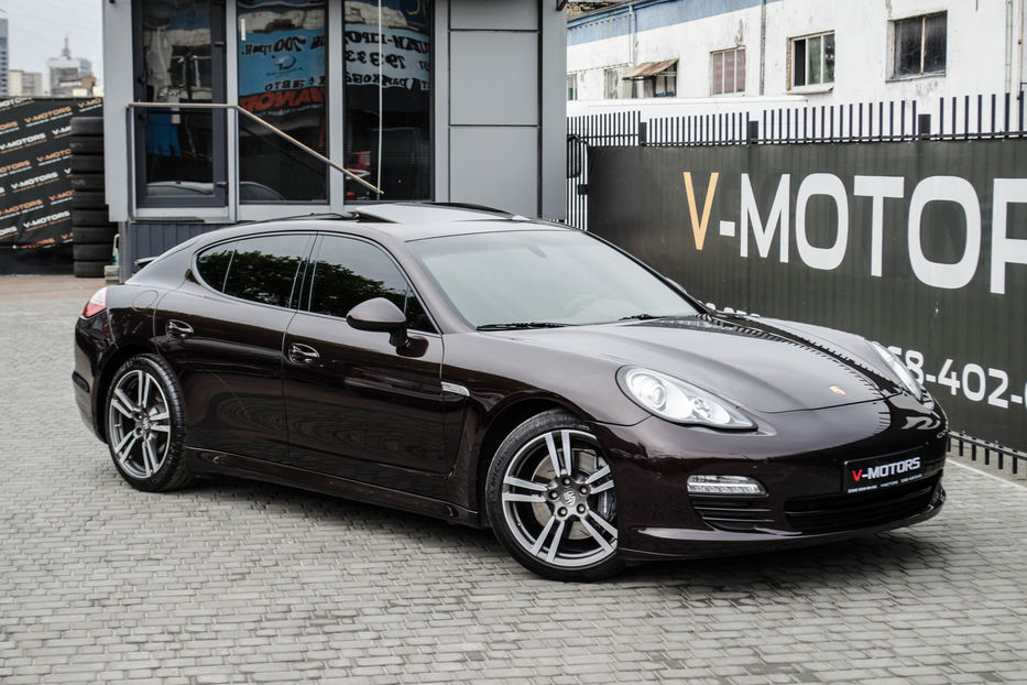 Продам Porsche Panamera 2011 года в Киеве