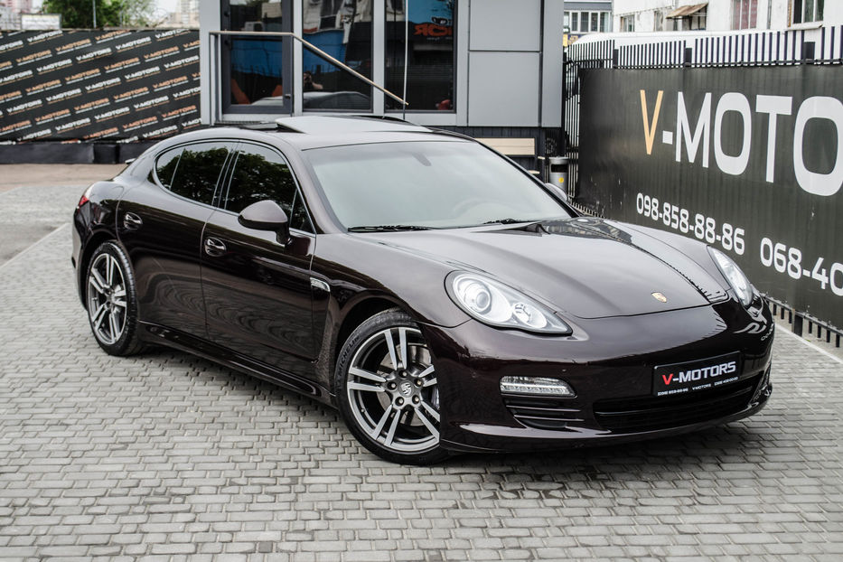 Продам Porsche Panamera 2011 года в Киеве