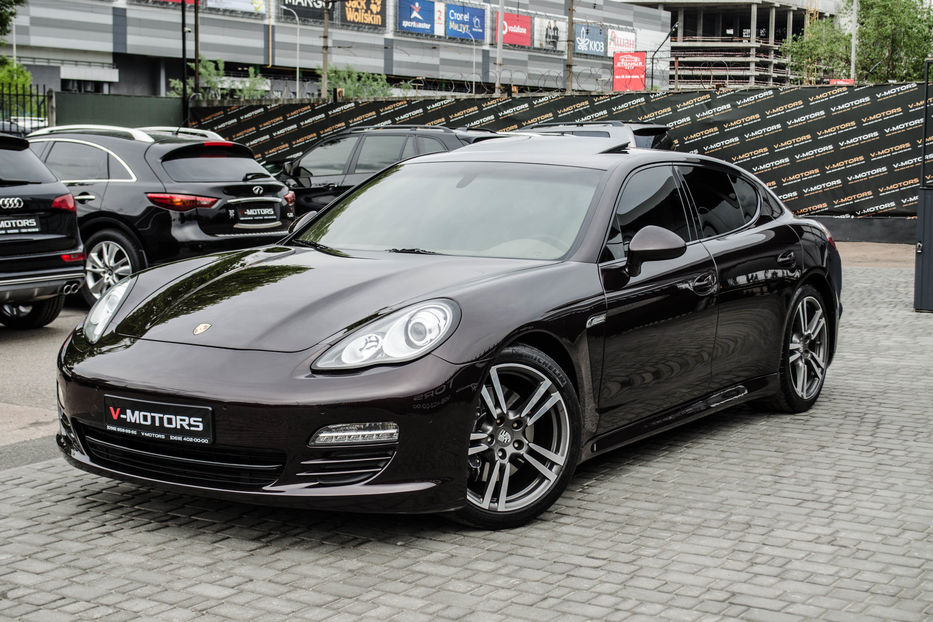 Продам Porsche Panamera 2011 года в Киеве