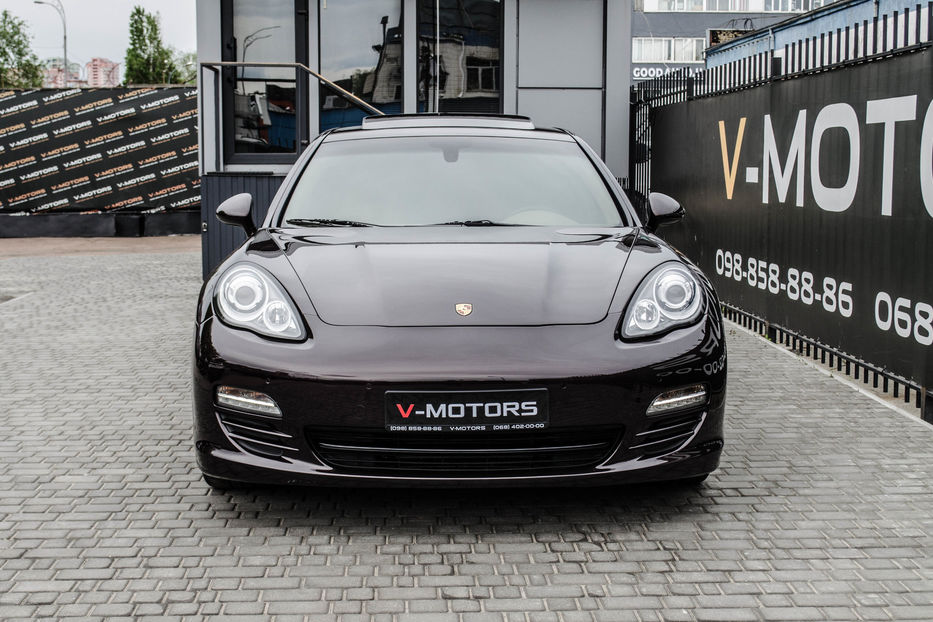 Продам Porsche Panamera 2011 года в Киеве