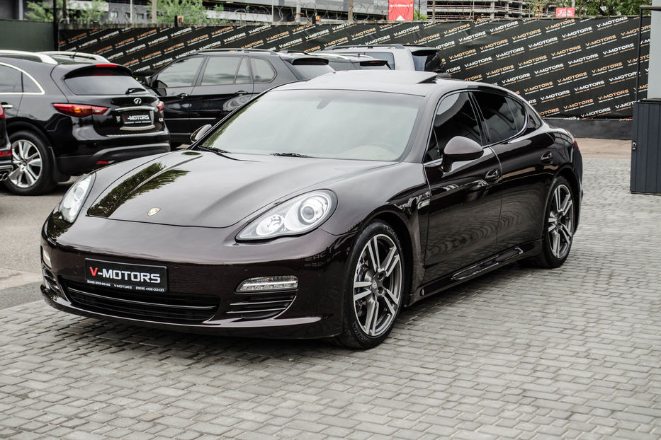 Продам Porsche Panamera 2011 года в Киеве