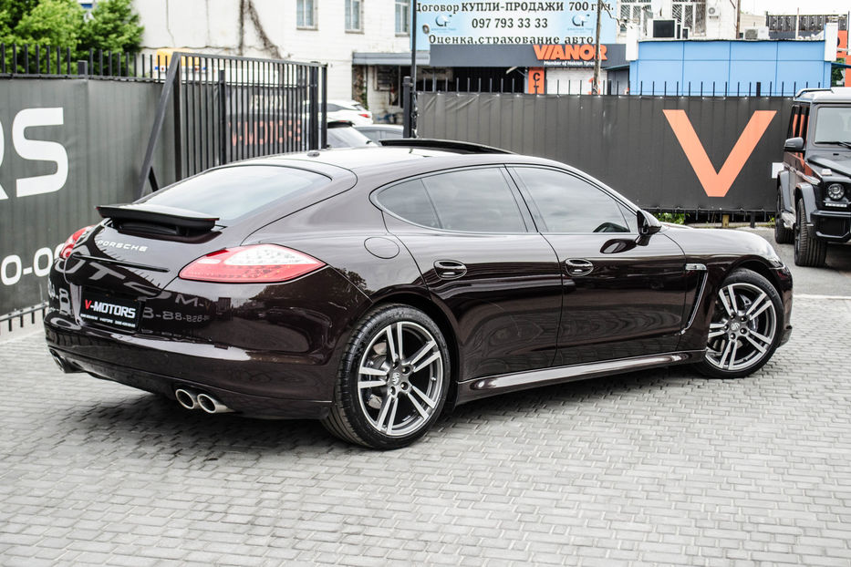 Продам Porsche Panamera 2011 года в Киеве