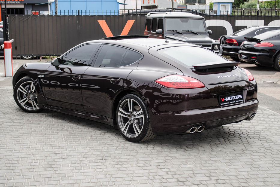 Продам Porsche Panamera 2011 года в Киеве