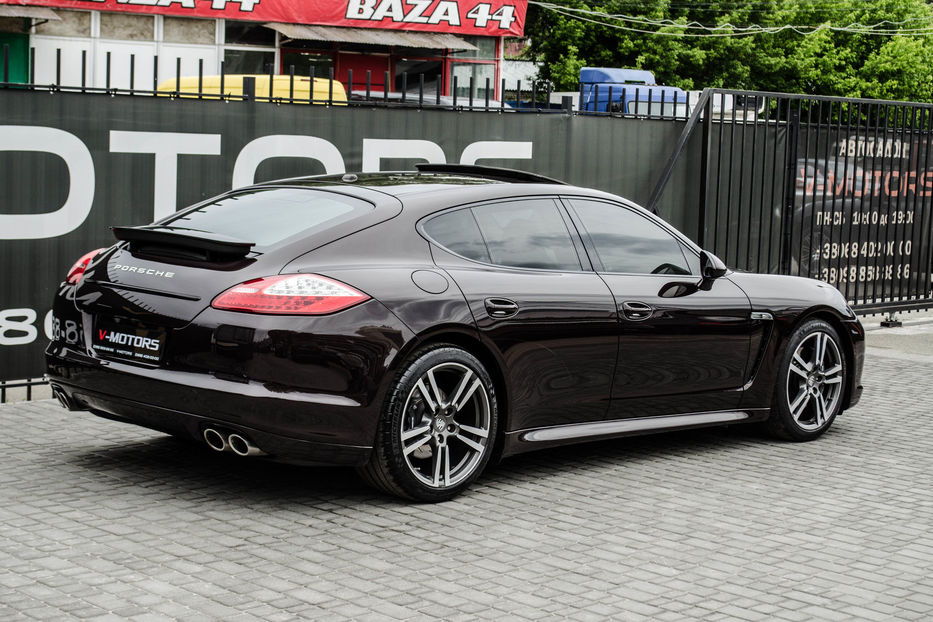 Продам Porsche Panamera 2011 года в Киеве