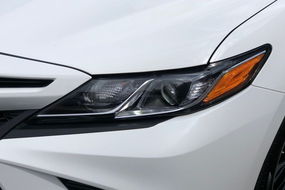 Продам Toyota Camry 2018 года в Киеве