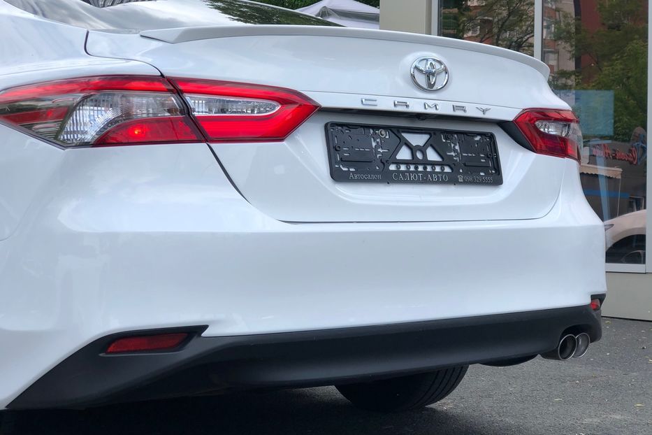 Продам Toyota Camry 2018 года в Киеве