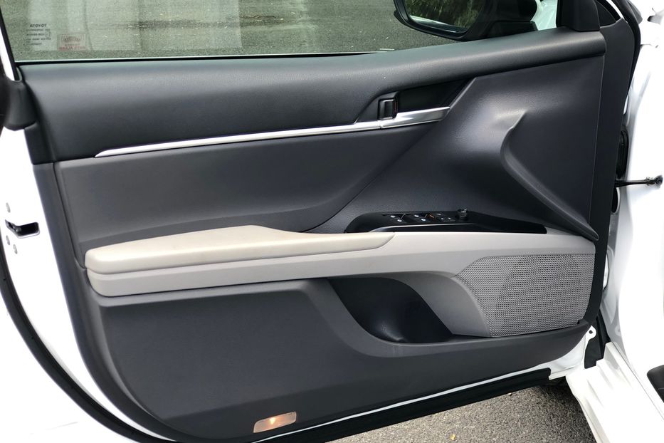Продам Toyota Camry 2018 года в Киеве