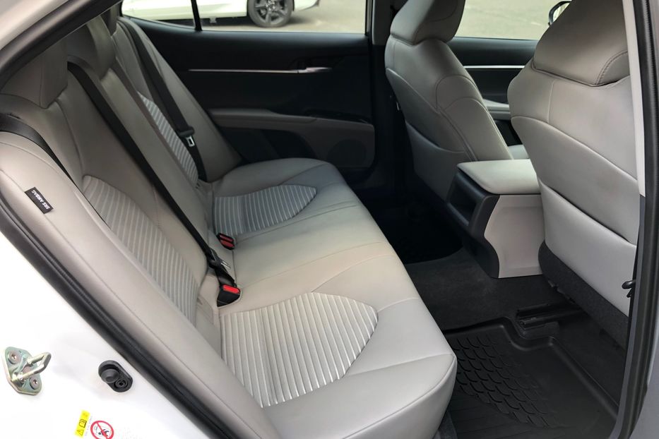 Продам Toyota Camry 2018 года в Киеве