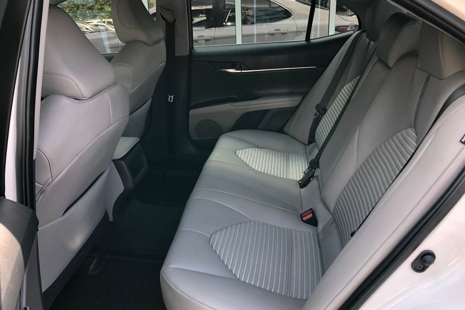 Продам Toyota Camry 2018 года в Киеве