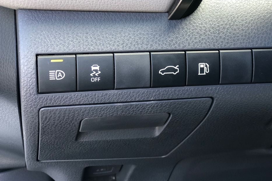 Продам Toyota Camry 2018 года в Киеве