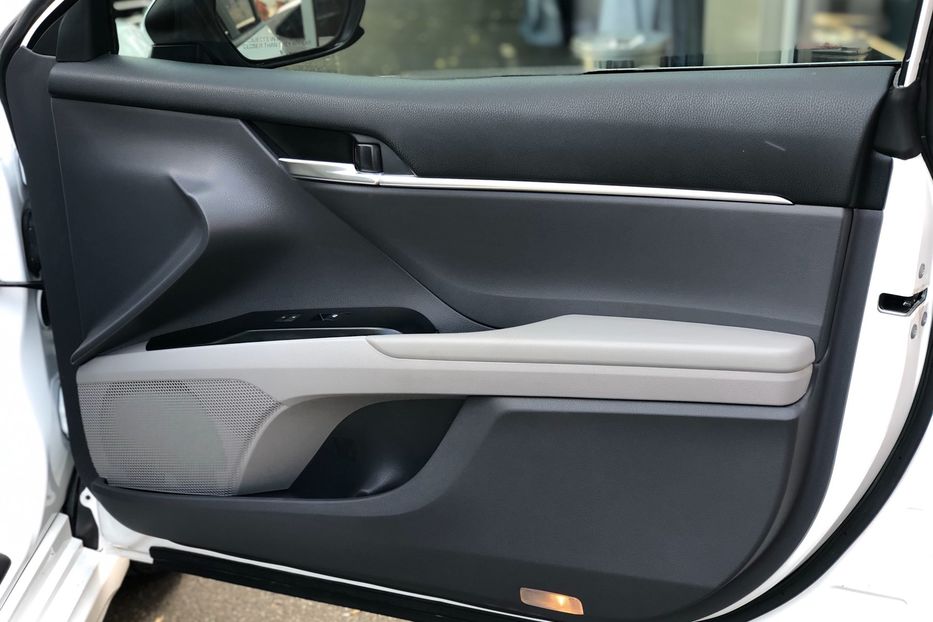 Продам Toyota Camry 2018 года в Киеве