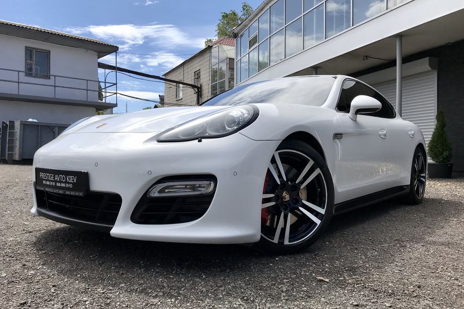 Продам Porsche Panamera GTS Официальный 2012 года в Киеве