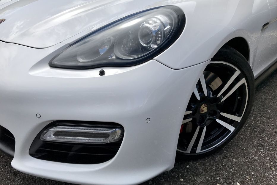 Продам Porsche Panamera GTS Официальный 2012 года в Киеве