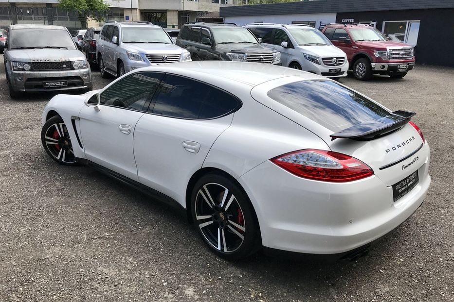 Продам Porsche Panamera GTS Официальный 2012 года в Киеве